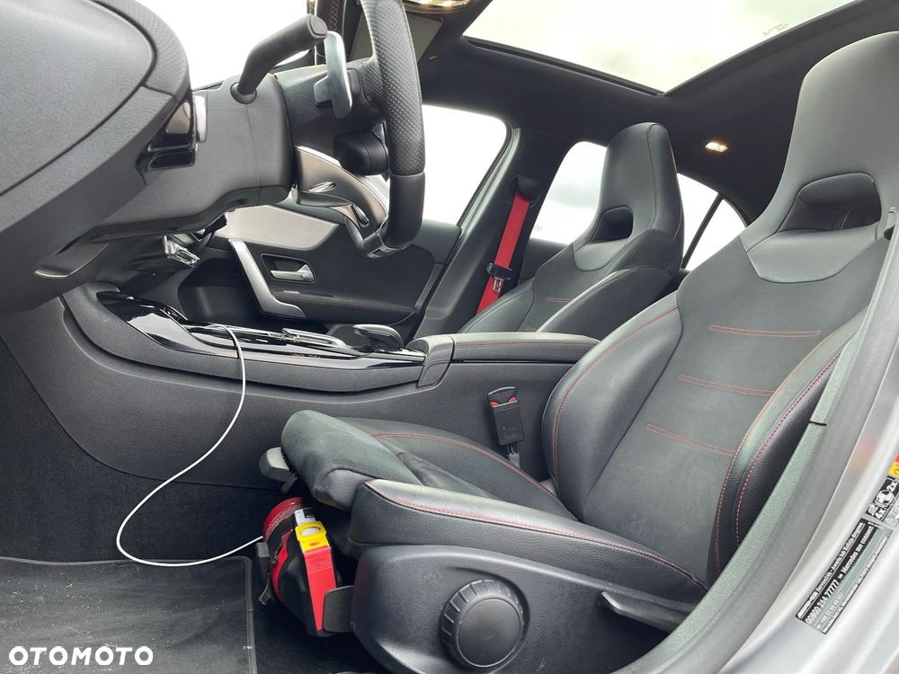 Mercedes-Benz Klasa A 35 AMG 4-Matic 7G-DCT - 10