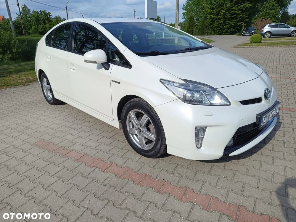 Toyota Prius 1.8 HSD Prestige - 12