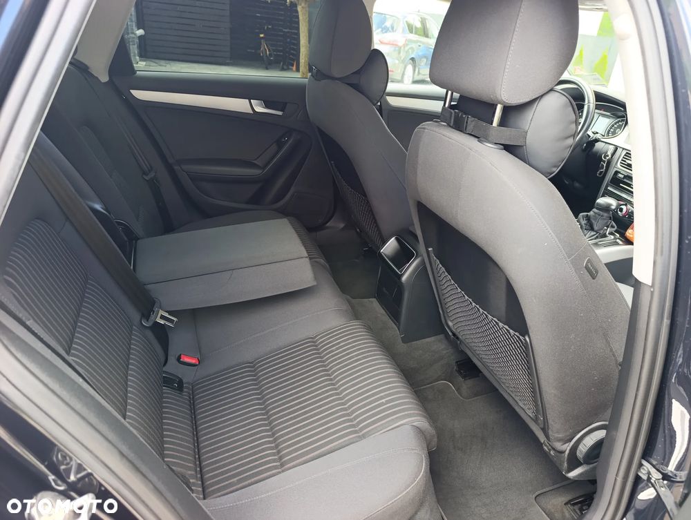 Audi A4 Avant - 16