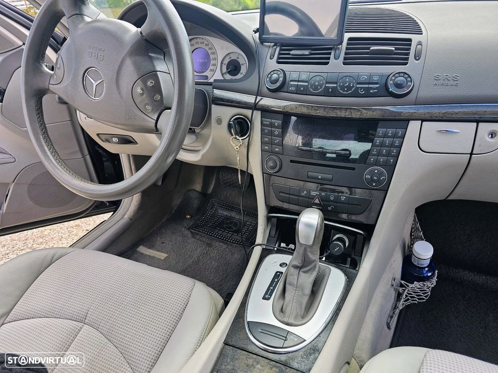 Mercedes-Benz E 220 CDI Auto Avantgarde - 21