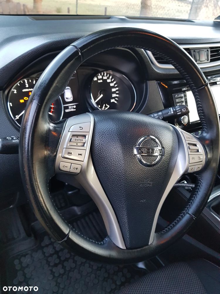 Nissan Qashqai - 16