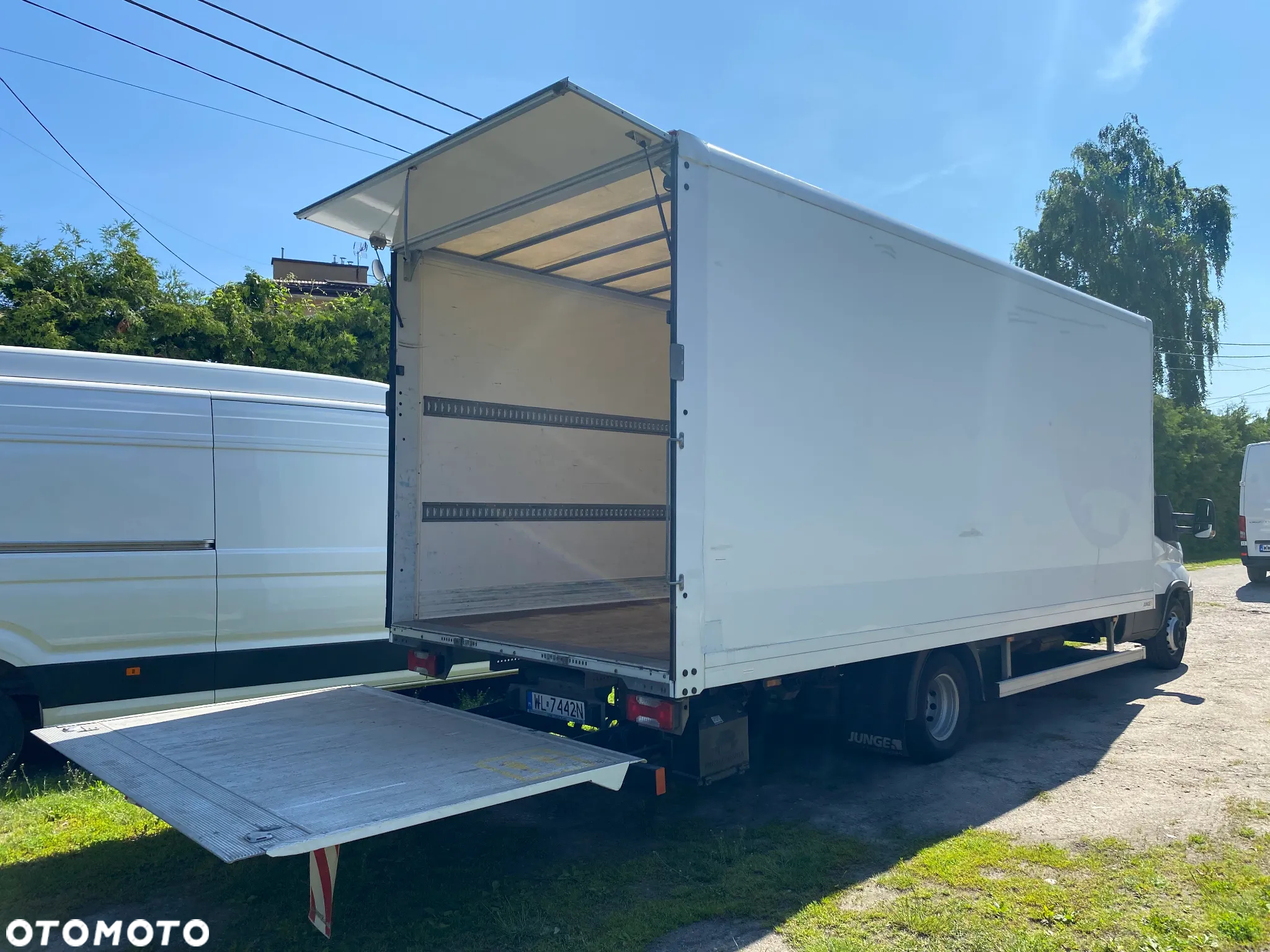 Iveco Daily 72C17, Kontener 6.08m, 2017, 15 Palet, Winda 1000KG, DMC 7.200kg kat.C 3.0 170KM - 2