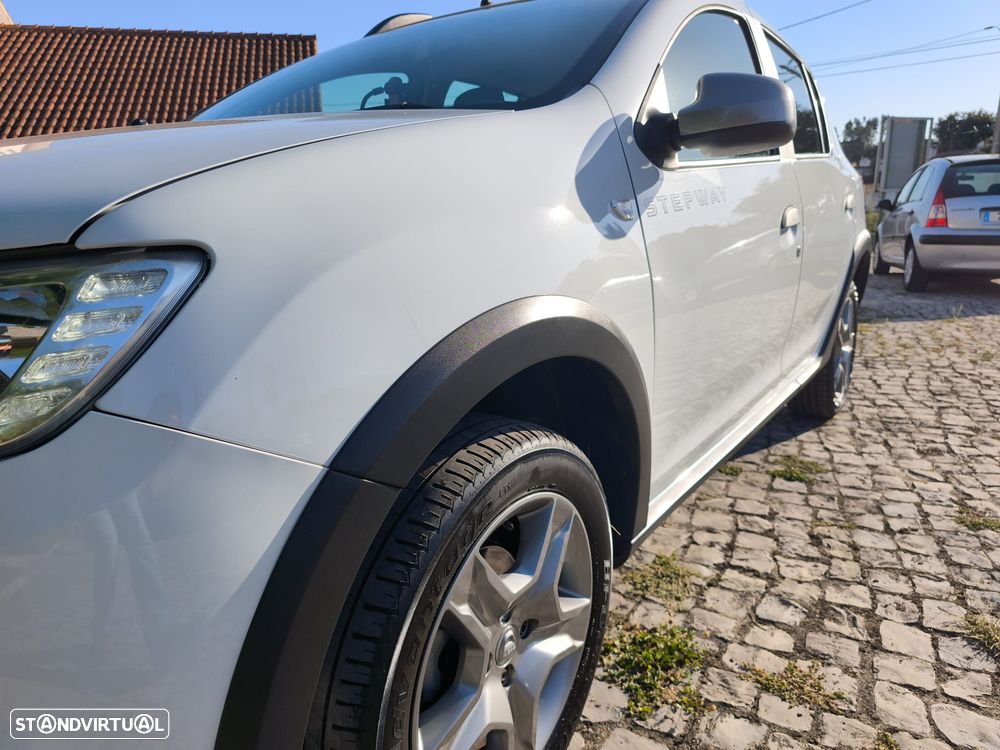 Dacia Sandero 0.9 TCe Stepway - 5