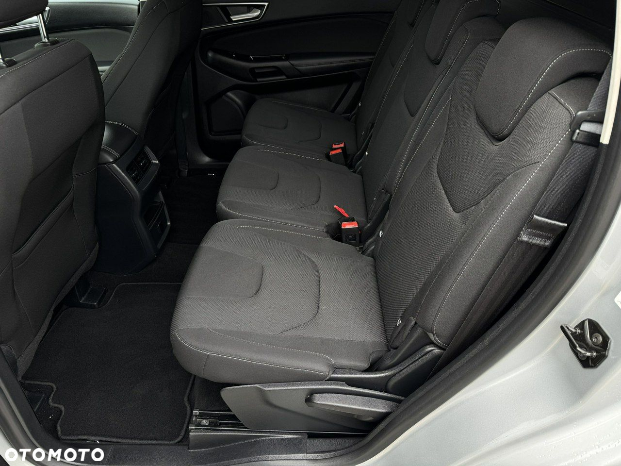 Ford S-Max - 22