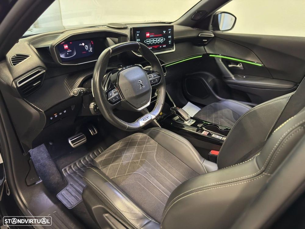 Peugeot 2008 1.2 PureTech GT Pack EAT8 - 5