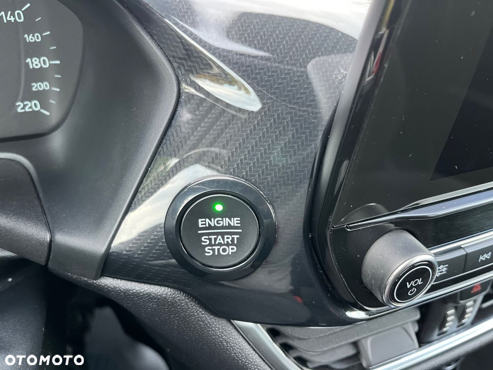 Ford Fiesta 1.0 EcoBoost S&S ST-LINE - 29