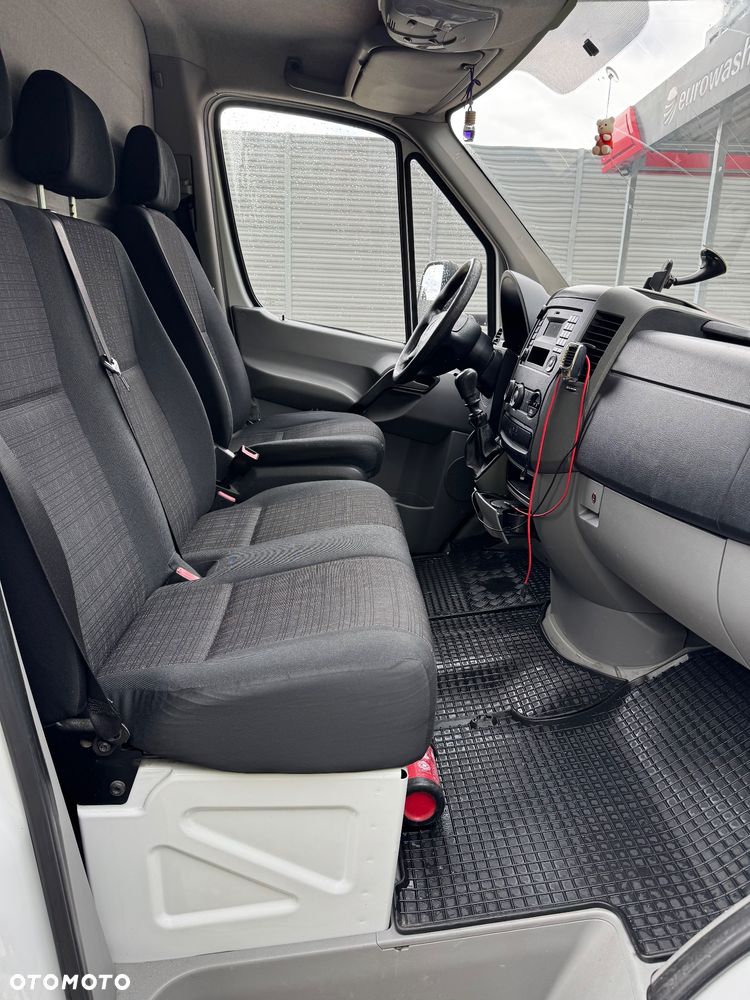 Mercedes-Benz SPRINTER - 9