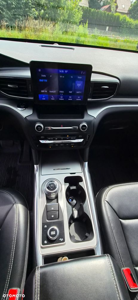 Ford Explorer - 20