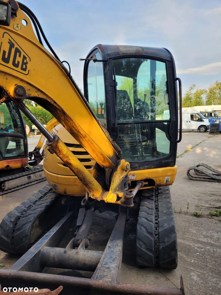 JCB 8045 - 4