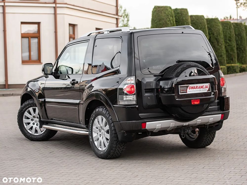 Mitsubishi Pajero 3.2 DI-D Automatik Intense - 9