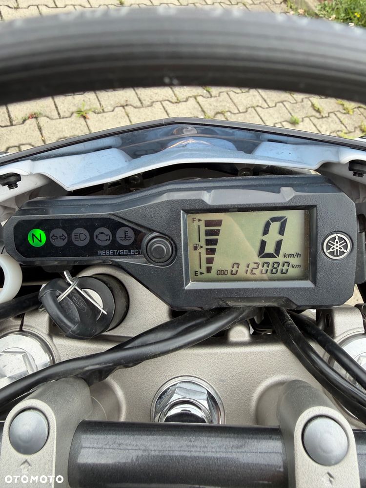 Yamaha WR - 6
