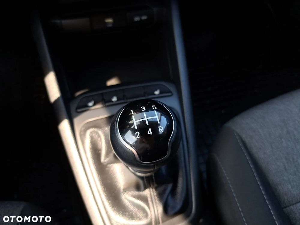Kia Stonic 1.2 M - 24