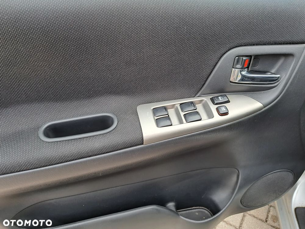 Toyota Corolla Verso - 26