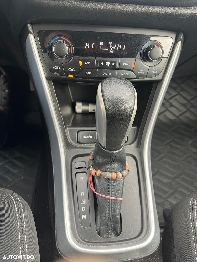 Suzuki S-Cross - 4