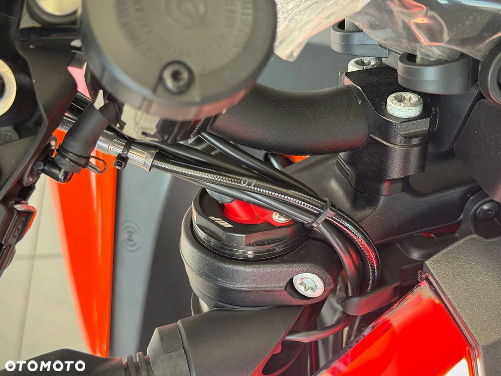 KTM Super Duke - 26