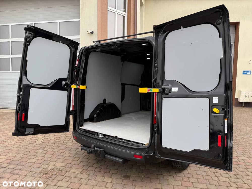 Ford Custom L1H1 - 10