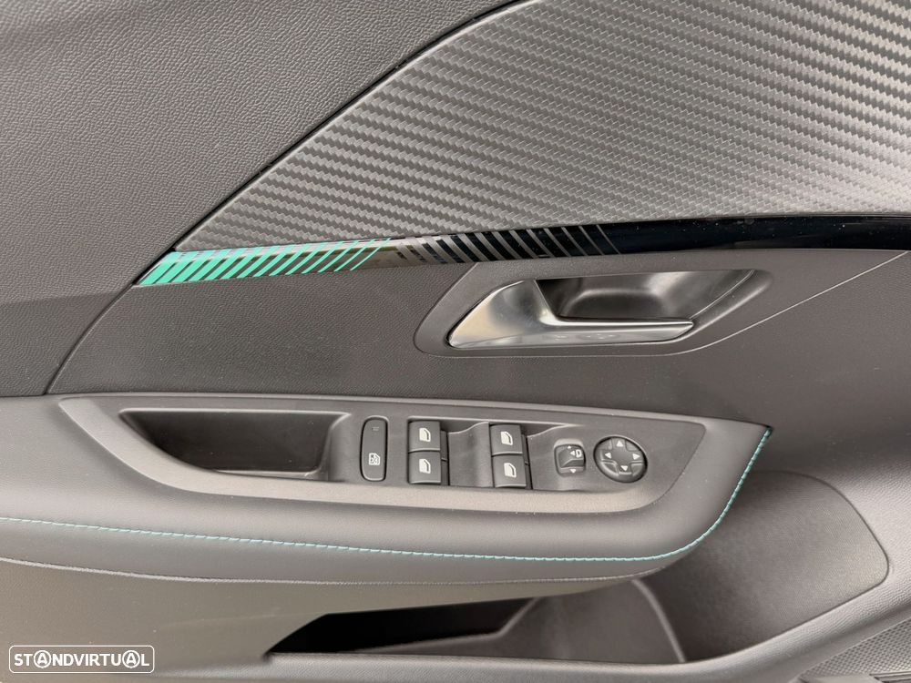 Peugeot 208 1.2 PureTech Allure - 20