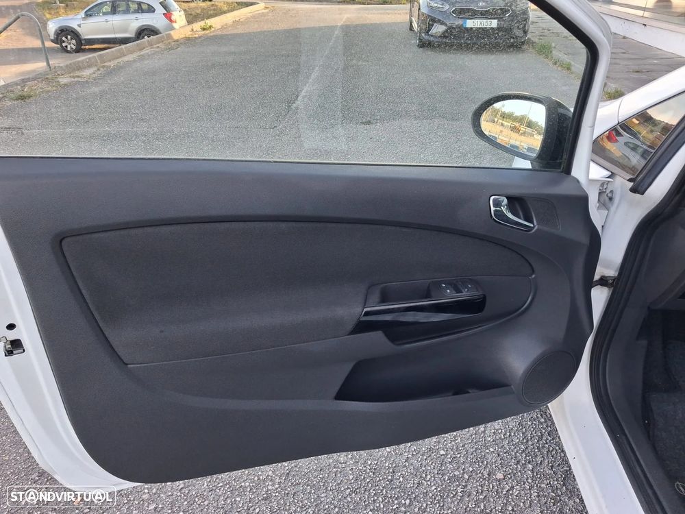 Opel Corsa 1.2 Black Edition - 13