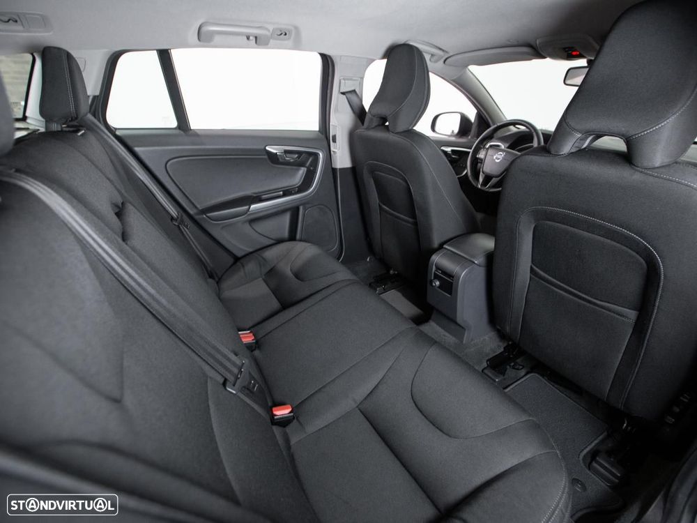 Volvo V60 2.0 D2 Kinetic Drive - 10