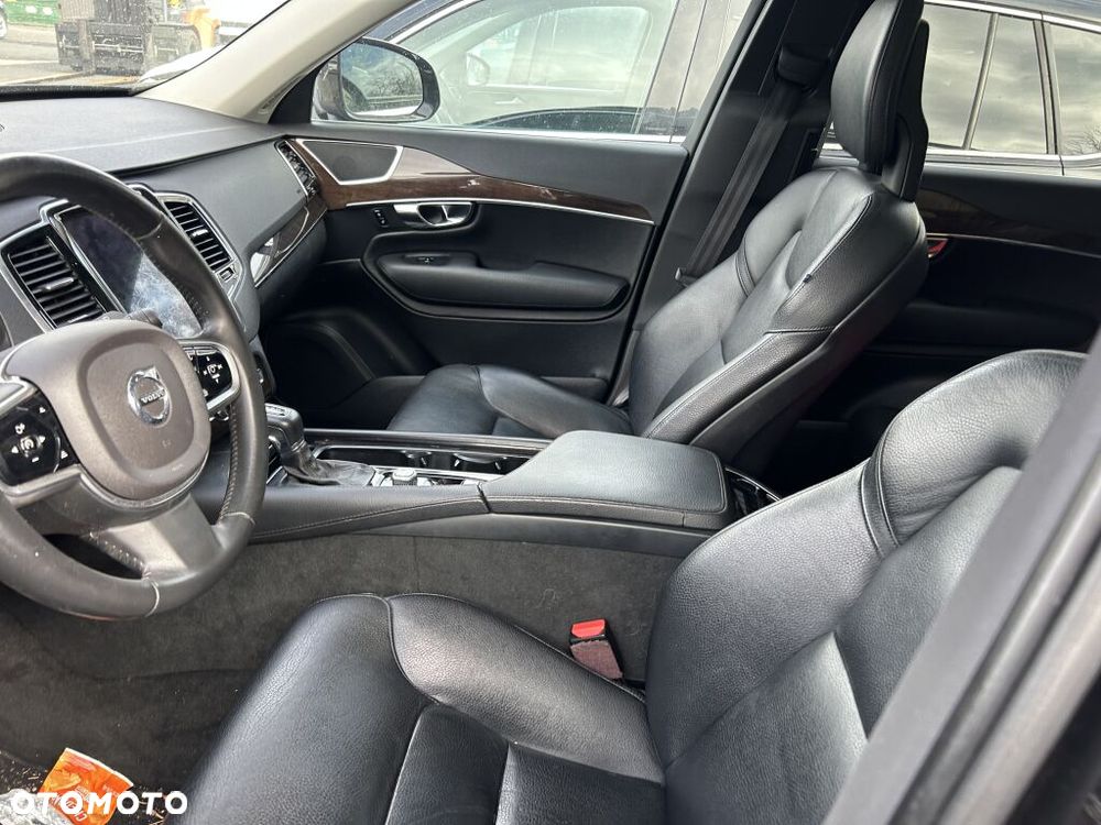 Volvo XC 90 T6 AWD Geartronic Momentum - 10