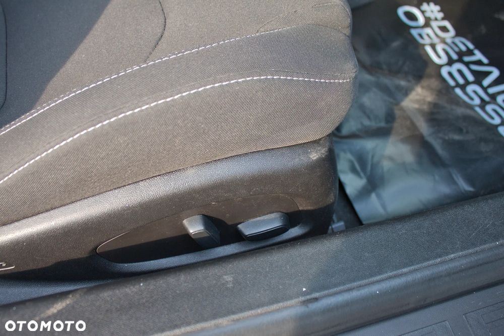 Chevrolet Camaro - 31