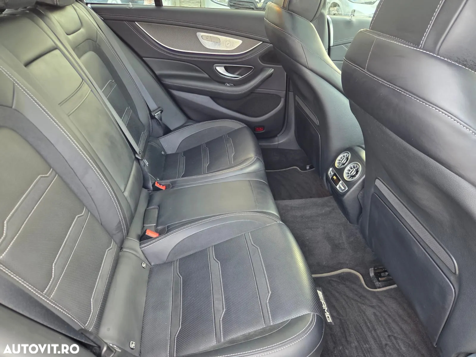 Mercedes-Benz AMG GT 53 4MATIC+ MHEV - 19