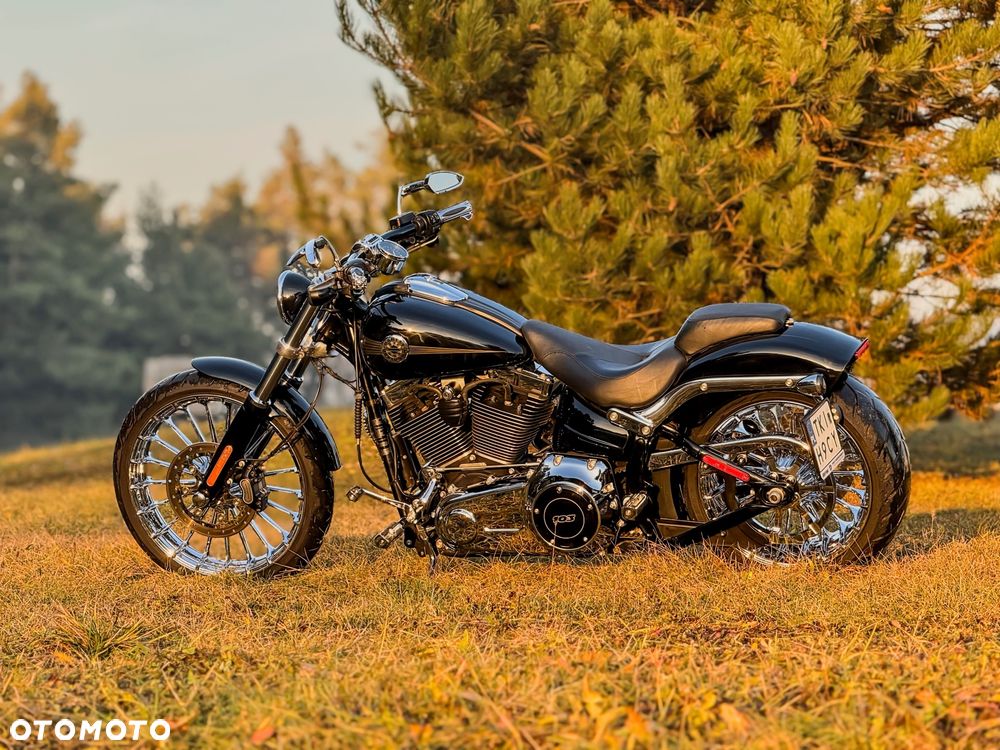 Harley-Davidson FXSB Breakout - 3