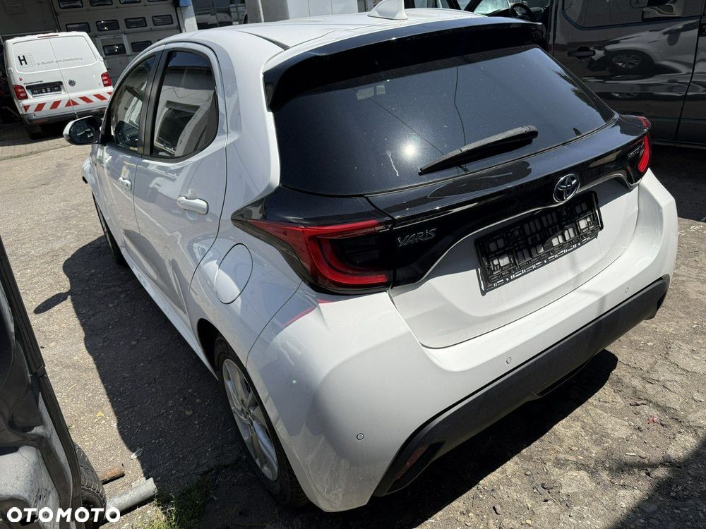 Toyota Yaris - 26