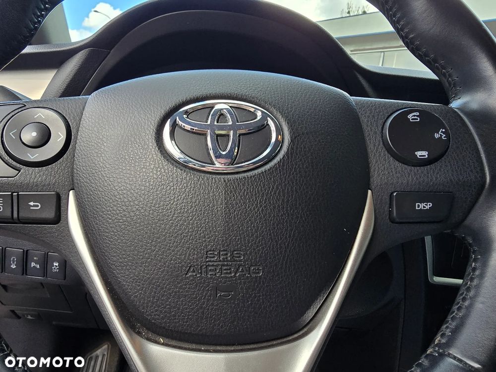 Toyota Auris 1.6 Premium MS - 12