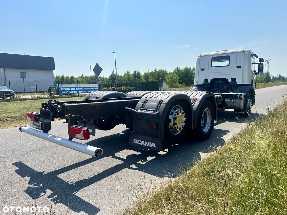 Scania P320 6x2 cala na Poduszce Dzienna Rama Beczka Laweta - 18