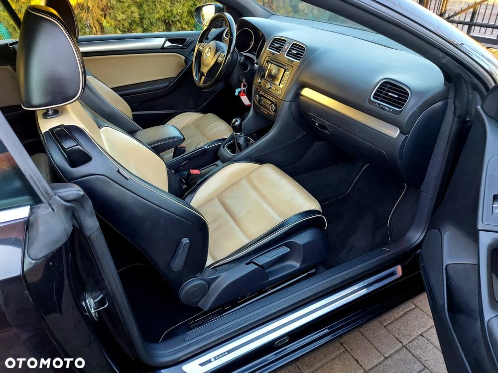 Volkswagen Golf Cabrio 2.0 TDI BlueMotion Technology Exclusive - 37