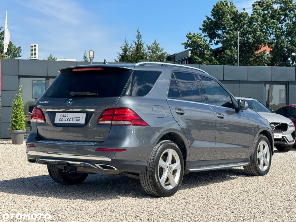 Mercedes-Benz GLE - 4