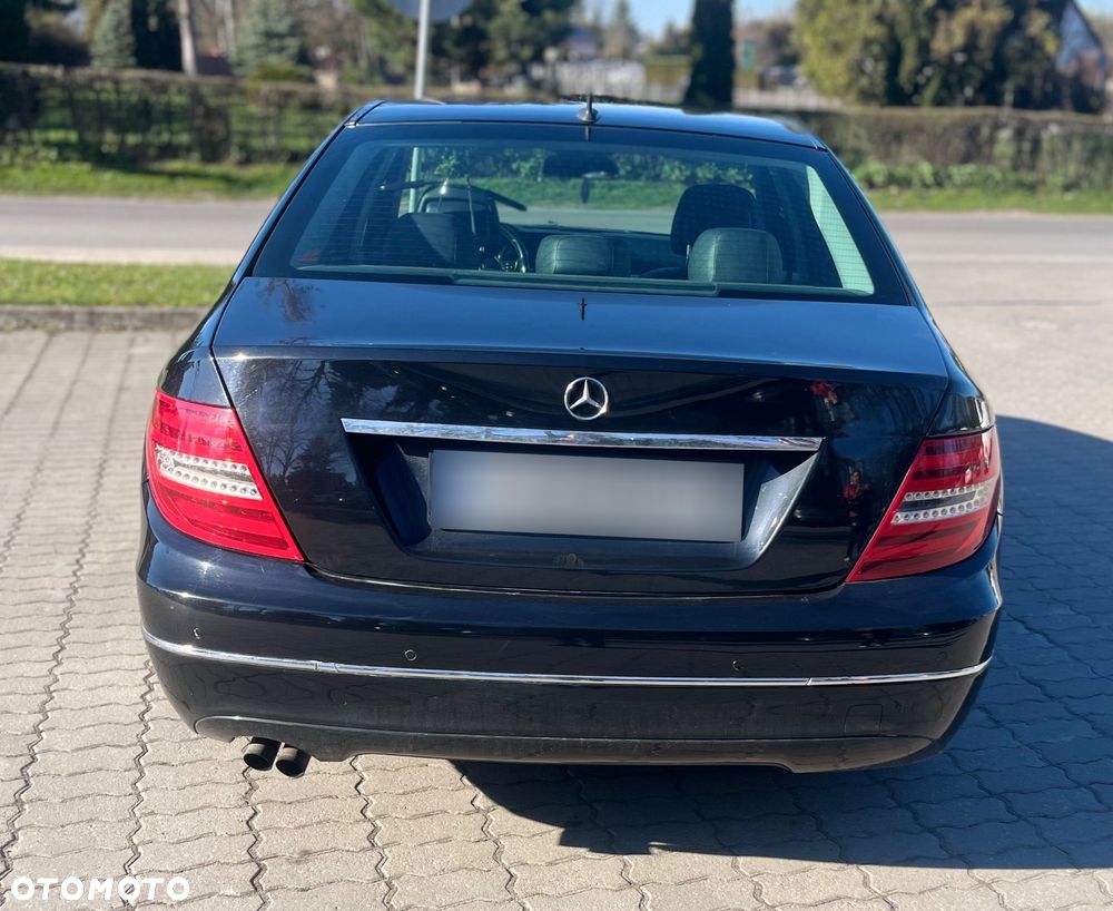 Mercedes-Benz Klasa C 180 CGI BlueEFFICIENCY - 6