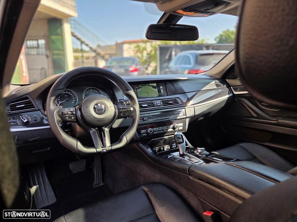 BMW 520 d Auto - 11