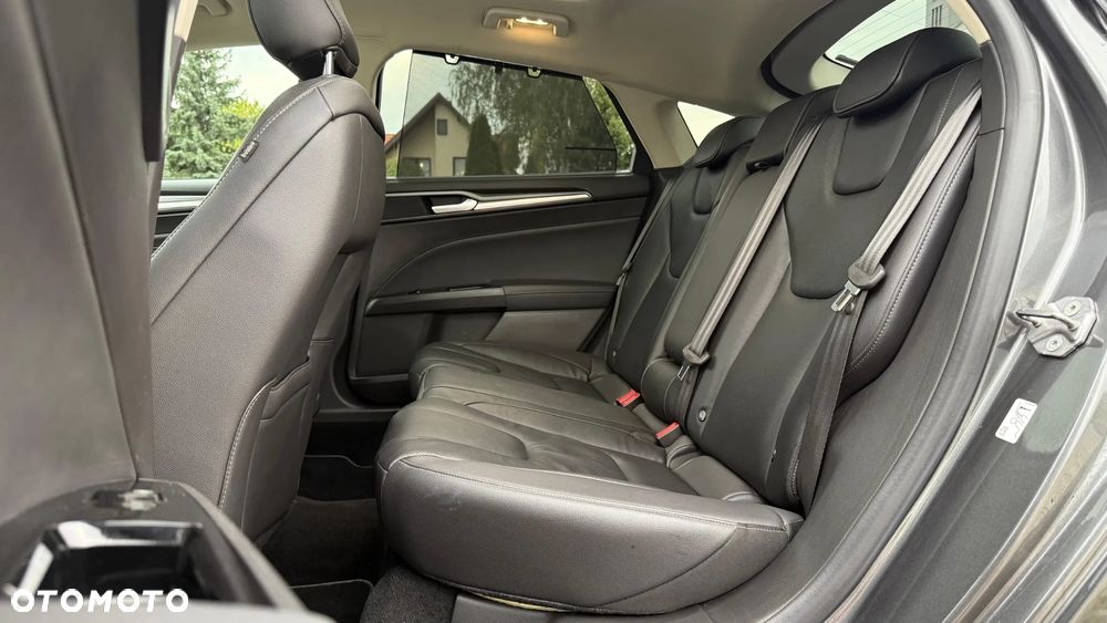 Ford Mondeo 2.0 TDCi Titanium PowerShift - 23