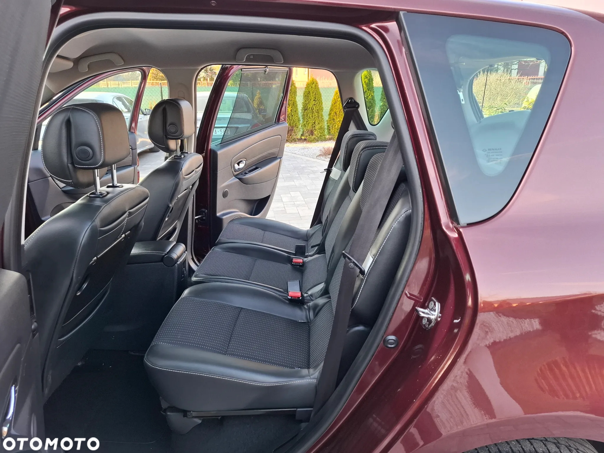 Renault Scenic 1.4 16V TCE Expression - 25