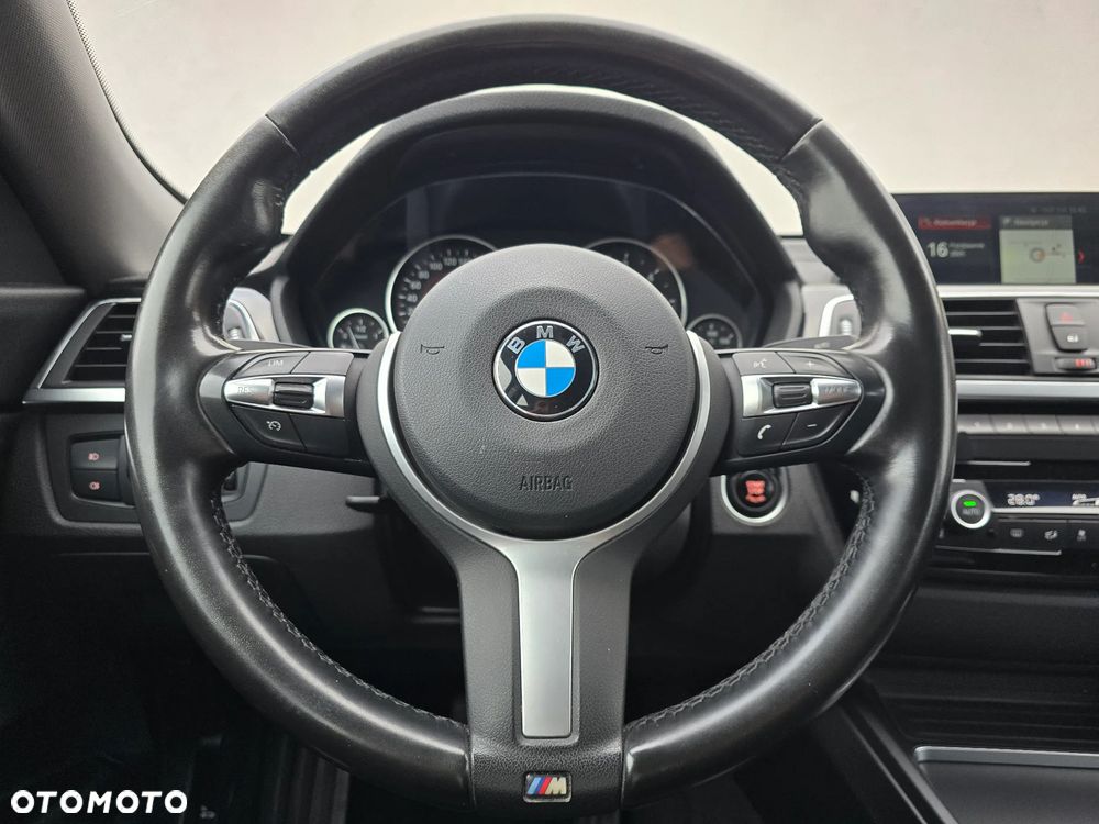 BMW Seria 3 320d xDrive Sport Line - 16