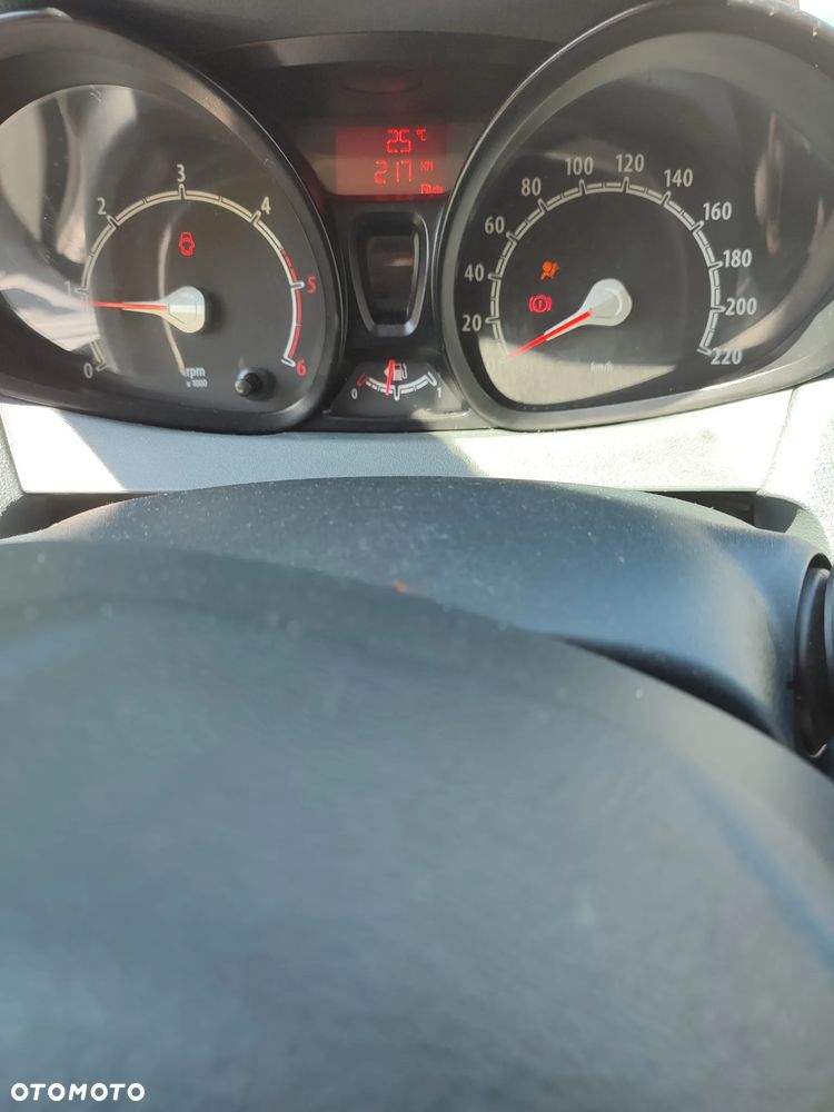 Ford Fiesta 1.6 TDCi Silver X - 2