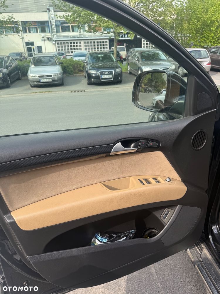 Audi Q7 - 10