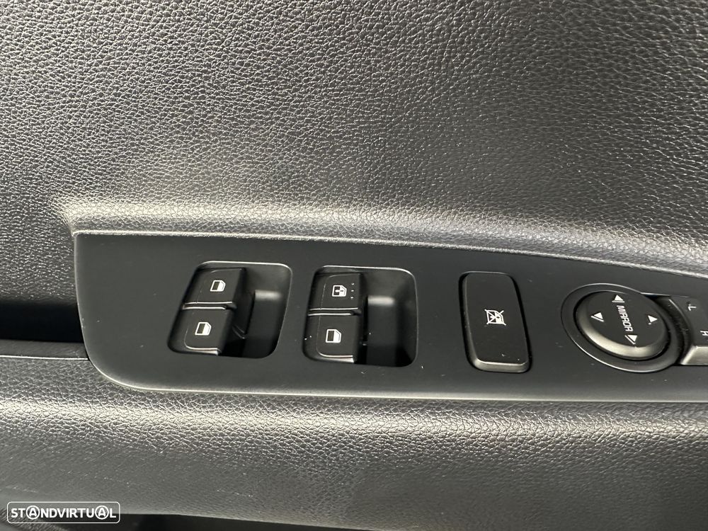 Kia Stonic 1.0 T-GDI Urban - 19