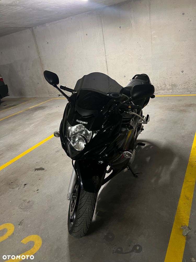 Suzuki GSX - 5