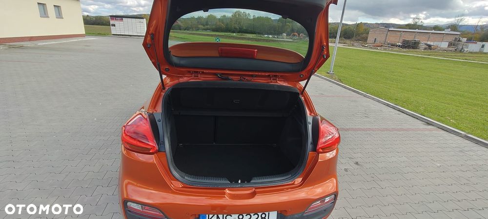 Kia ProCeed 1.4 L - 21