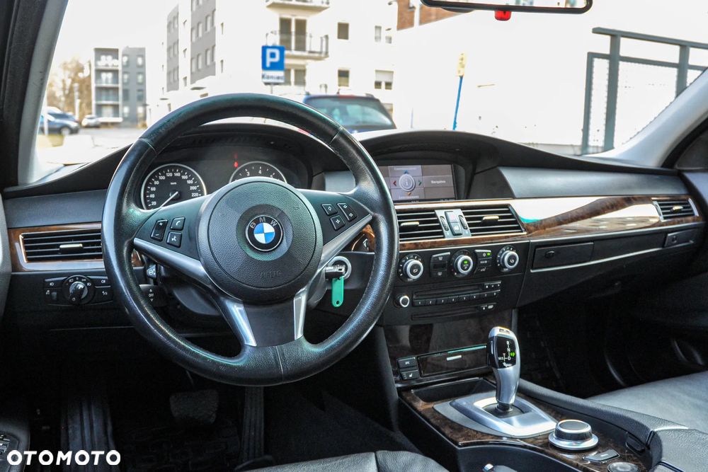 BMW Seria 5 530i - 9