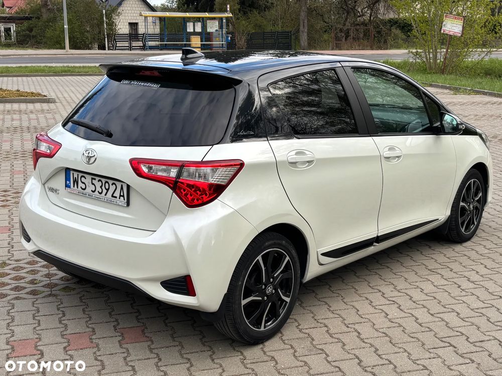 Toyota Yaris 1.5 Selection CVT - 11