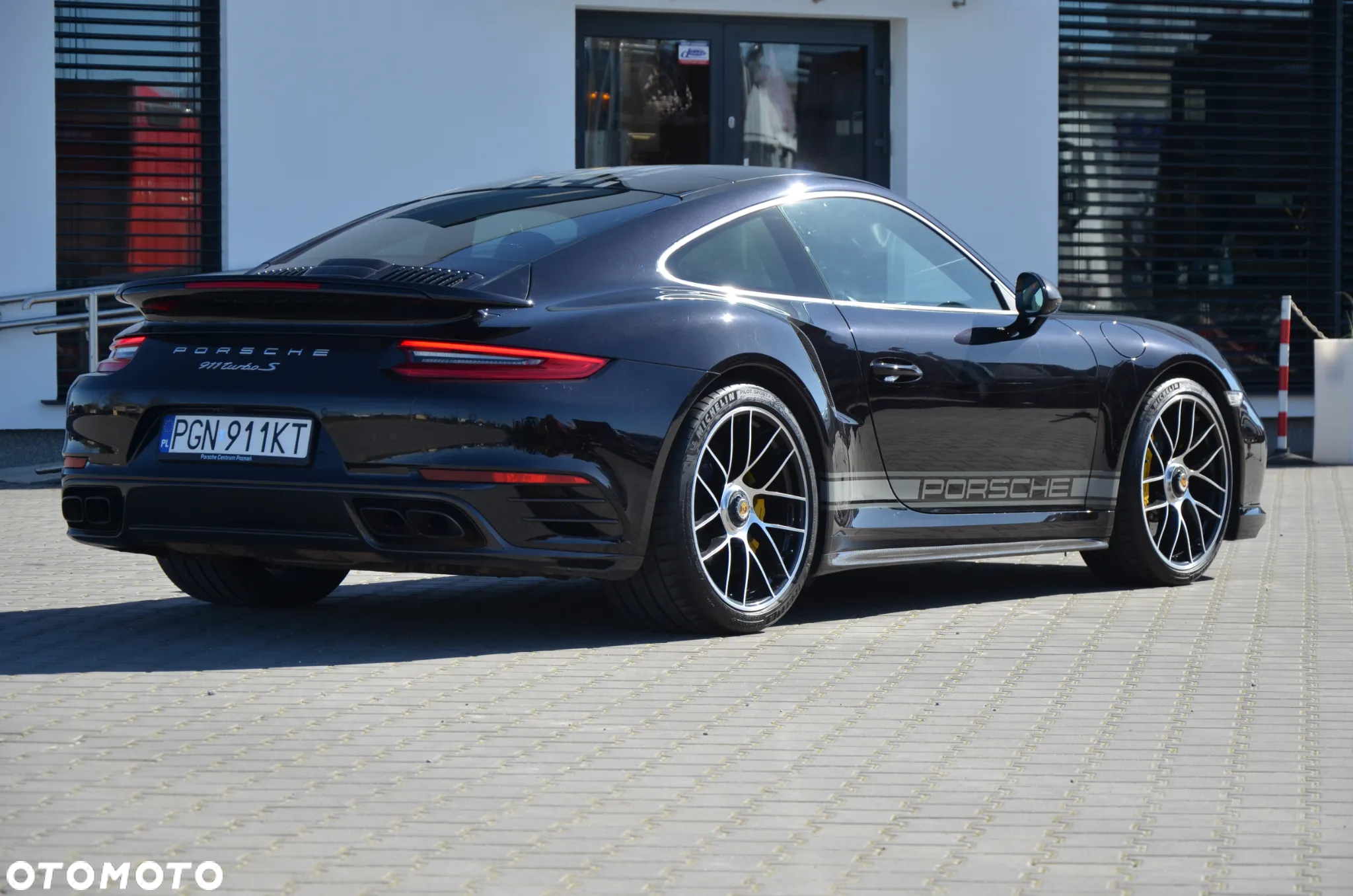 Porsche 911 Turbo S - 14