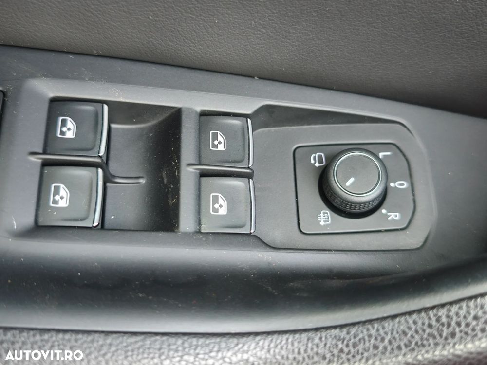 Volkswagen Passat 2.0 TDI R Executive - 29