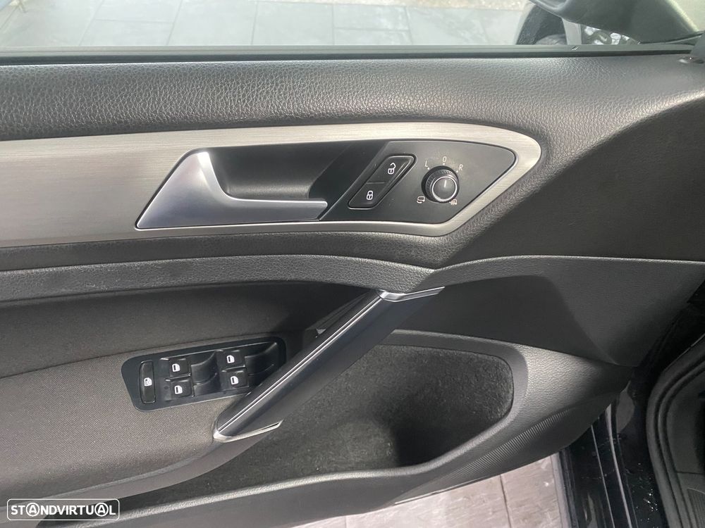 VW Golf Variant 1.6 TDi BlueMotion DSG Comfortline - 15