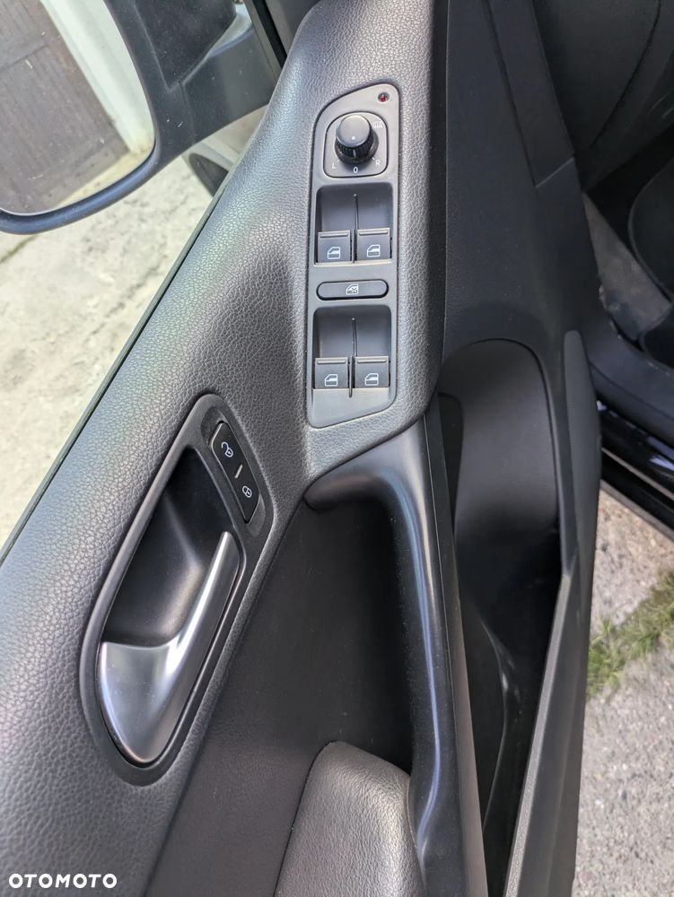 Volkswagen Tiguan - 13