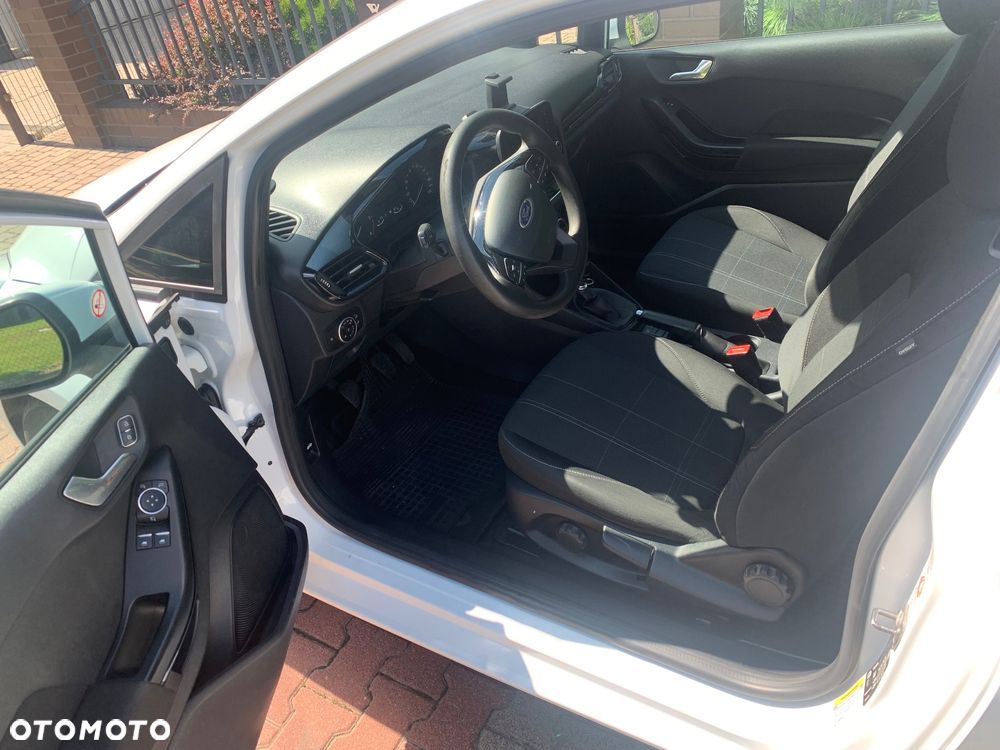Ford Fiesta - 9
