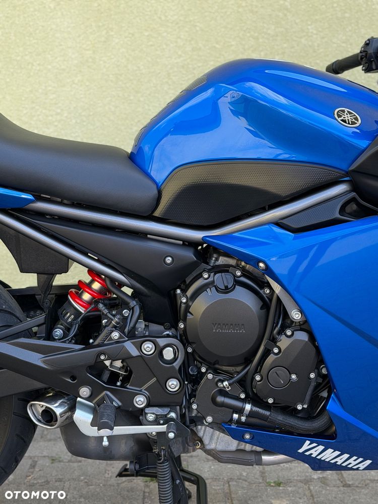 Yamaha XJ - 8